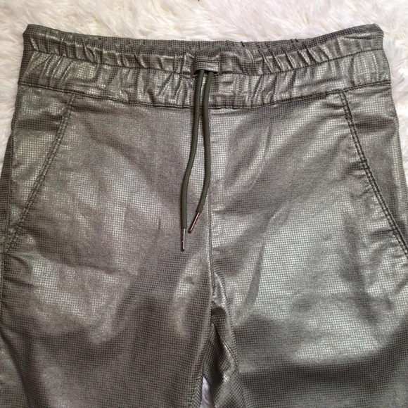 BEVY FLOG Metallic Gray Pants - Picture 4 of 13